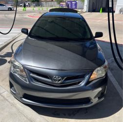 2011 toyota corolla le