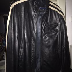 New leather riding jacket size large made in Italy very nice only $50 firm