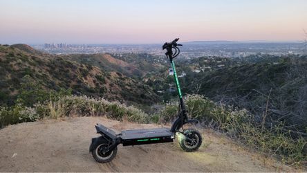 Electric scooter