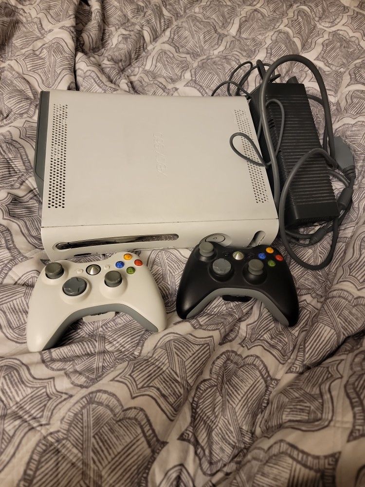 Xbox 360 W/ 2 Controllers and All wires