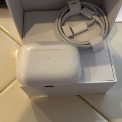 Bluetooth earbuds 