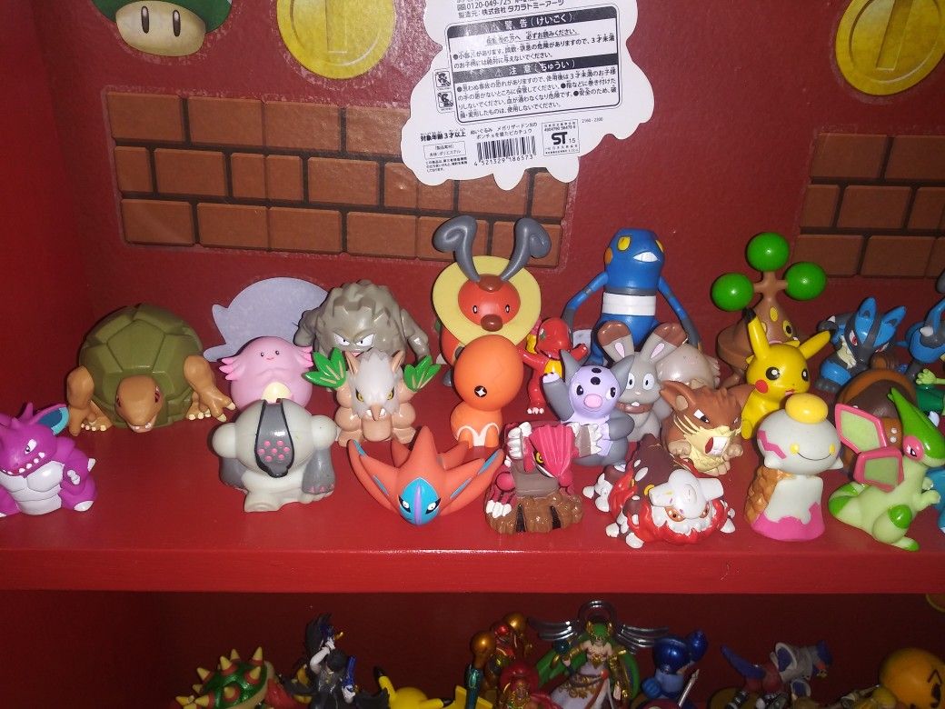 Pokemon Toy lot