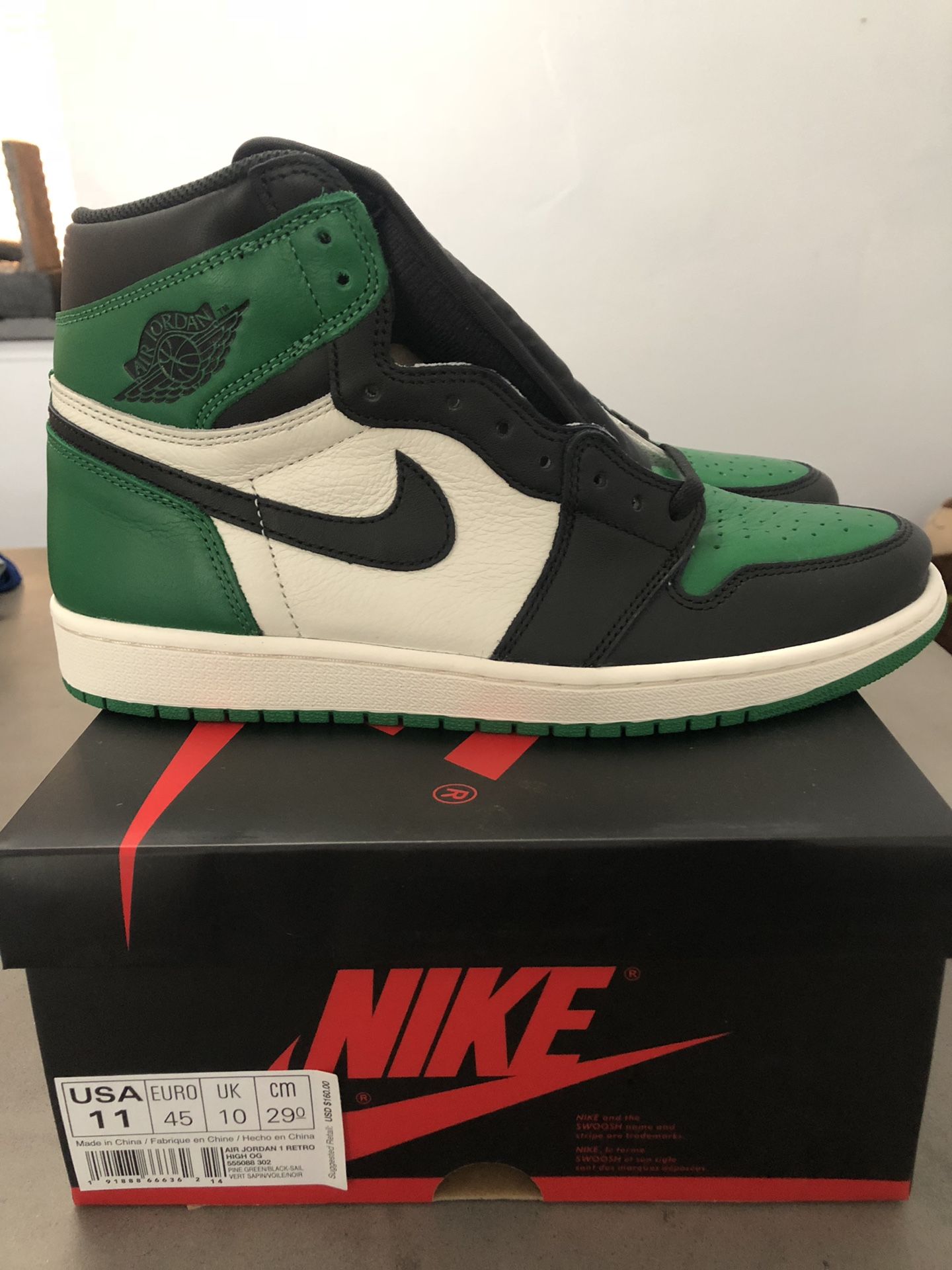 Air Jordan 1 Retro High OG Pine Green Size 11 Mens