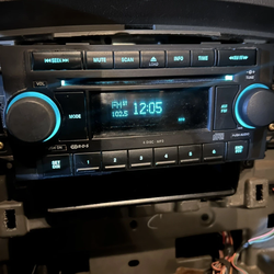 04-08 ram durango 6cd oem radio
