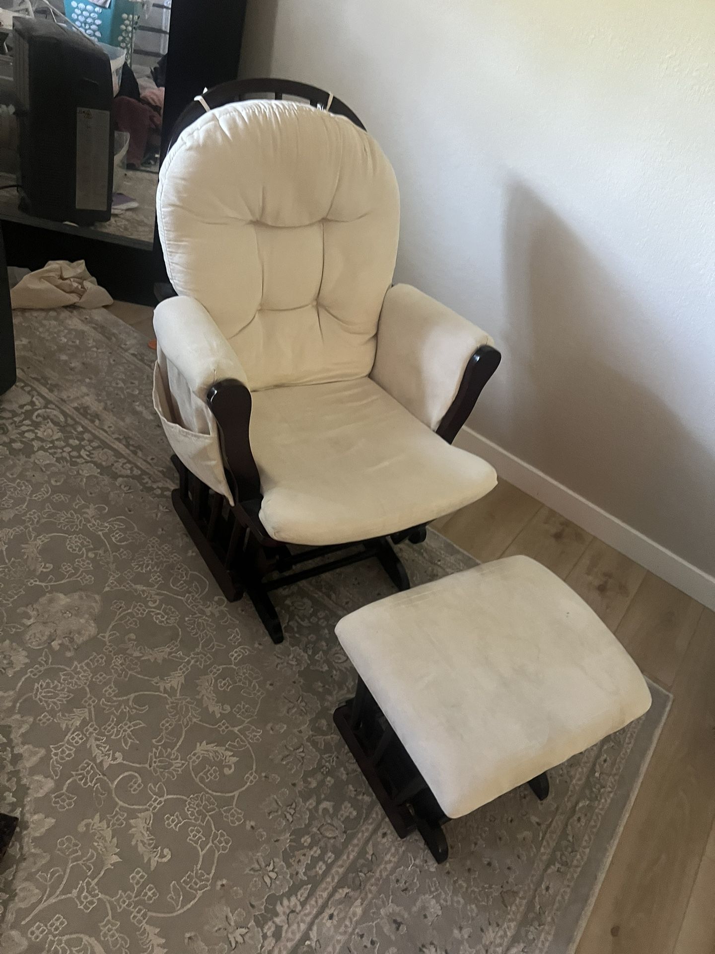 Rocking Chair (Great For New Kids Or Comfort)