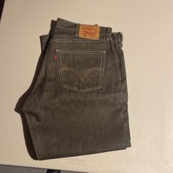 Levi jeans