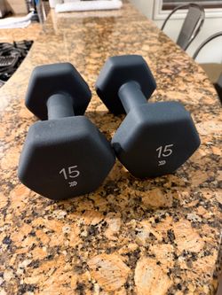 (2) 15lb  Dumbell Weights