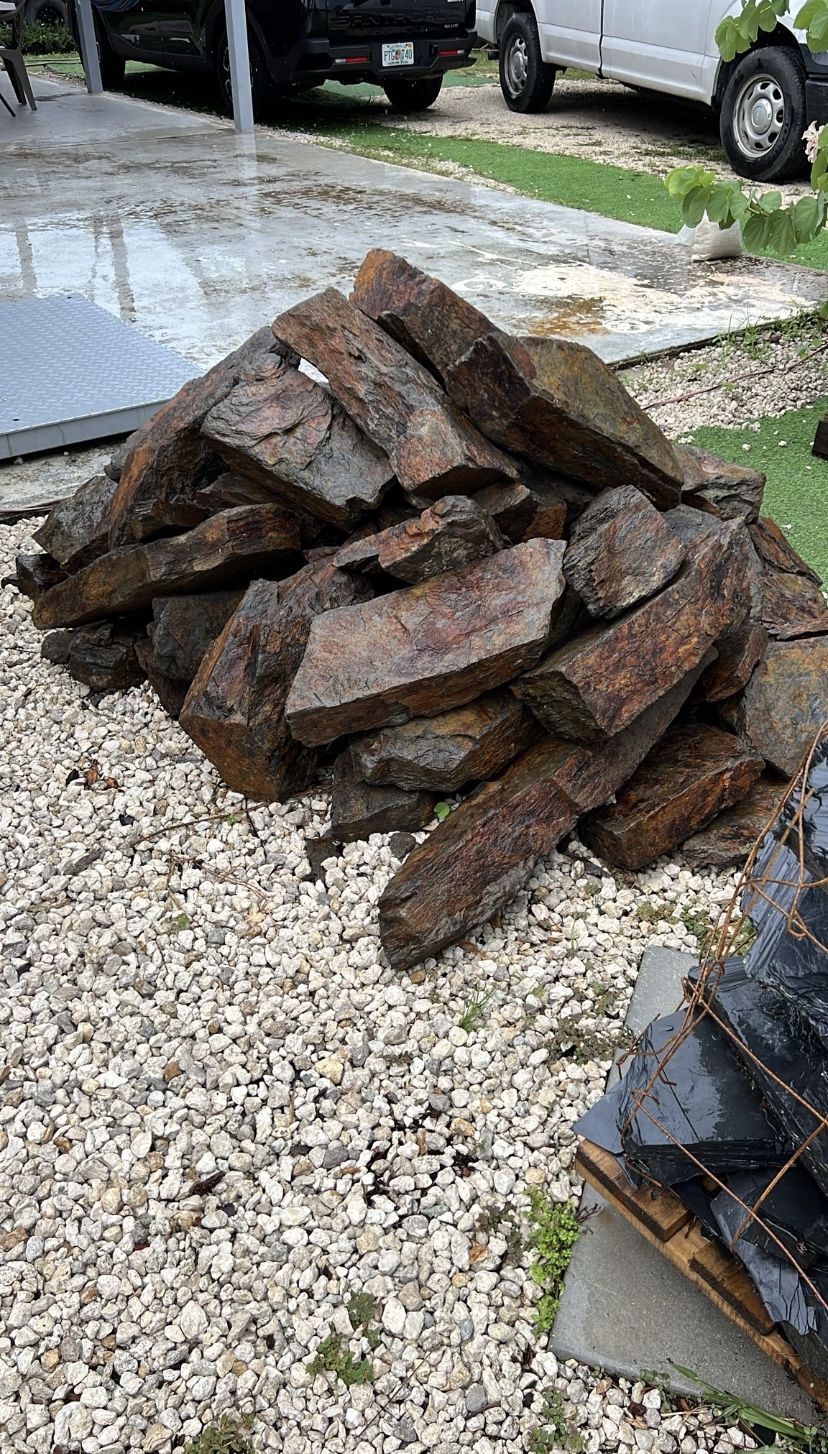 Dark Brown Cap Rock - Pound