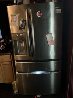 Frigidaire French door refrigerator
