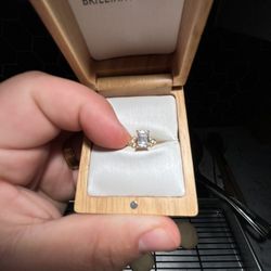 Moissanite Engagment Ring