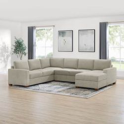 Thomasville Glenn Fabric Sectional w/ Storage Chaise – $1,999 Retail – Delivery Available