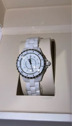 Stainless steel watch white