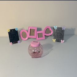 Girlie Girl Frames & Bank
