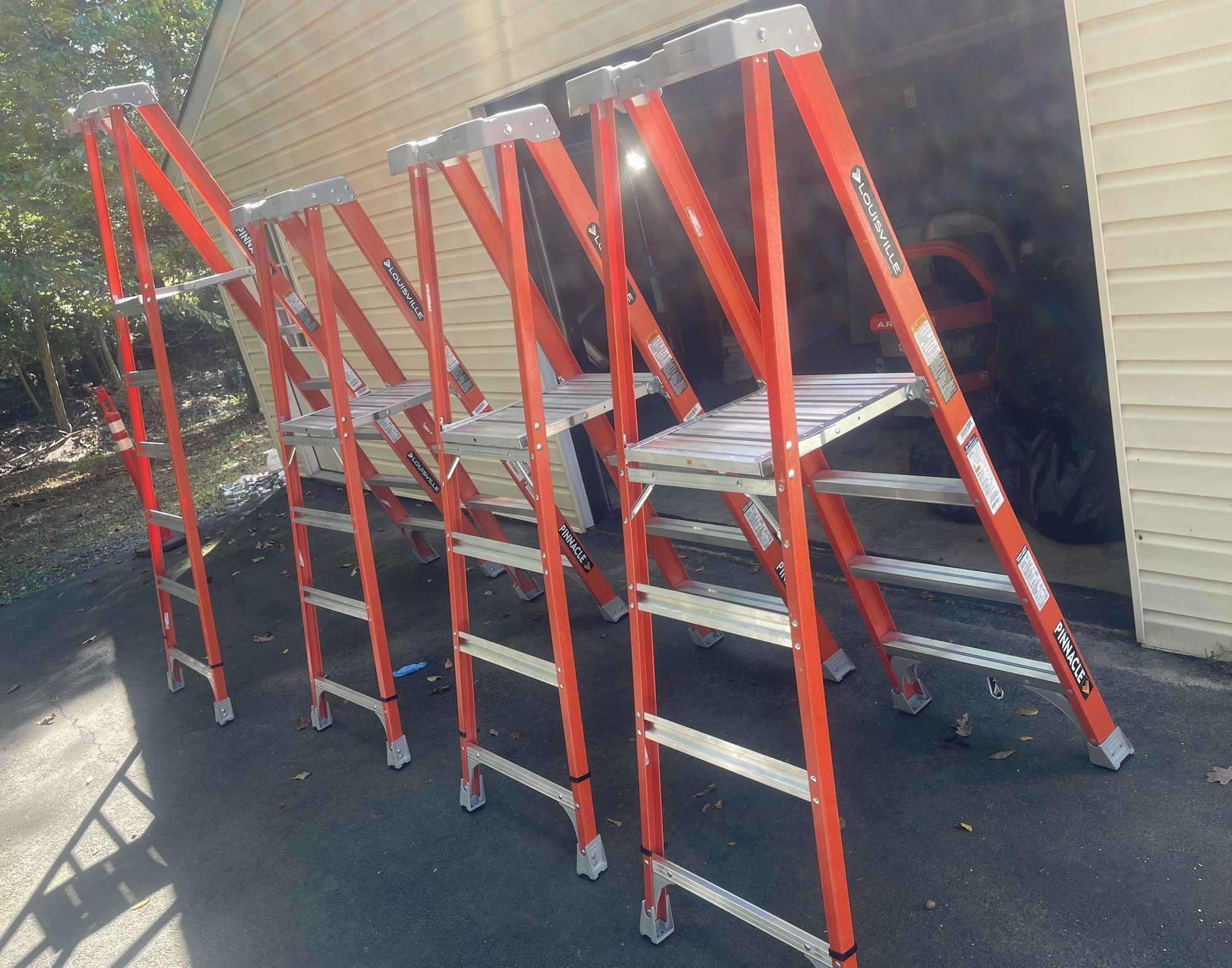 Louisville Ladder 4 Ft And 6ft Fireglass