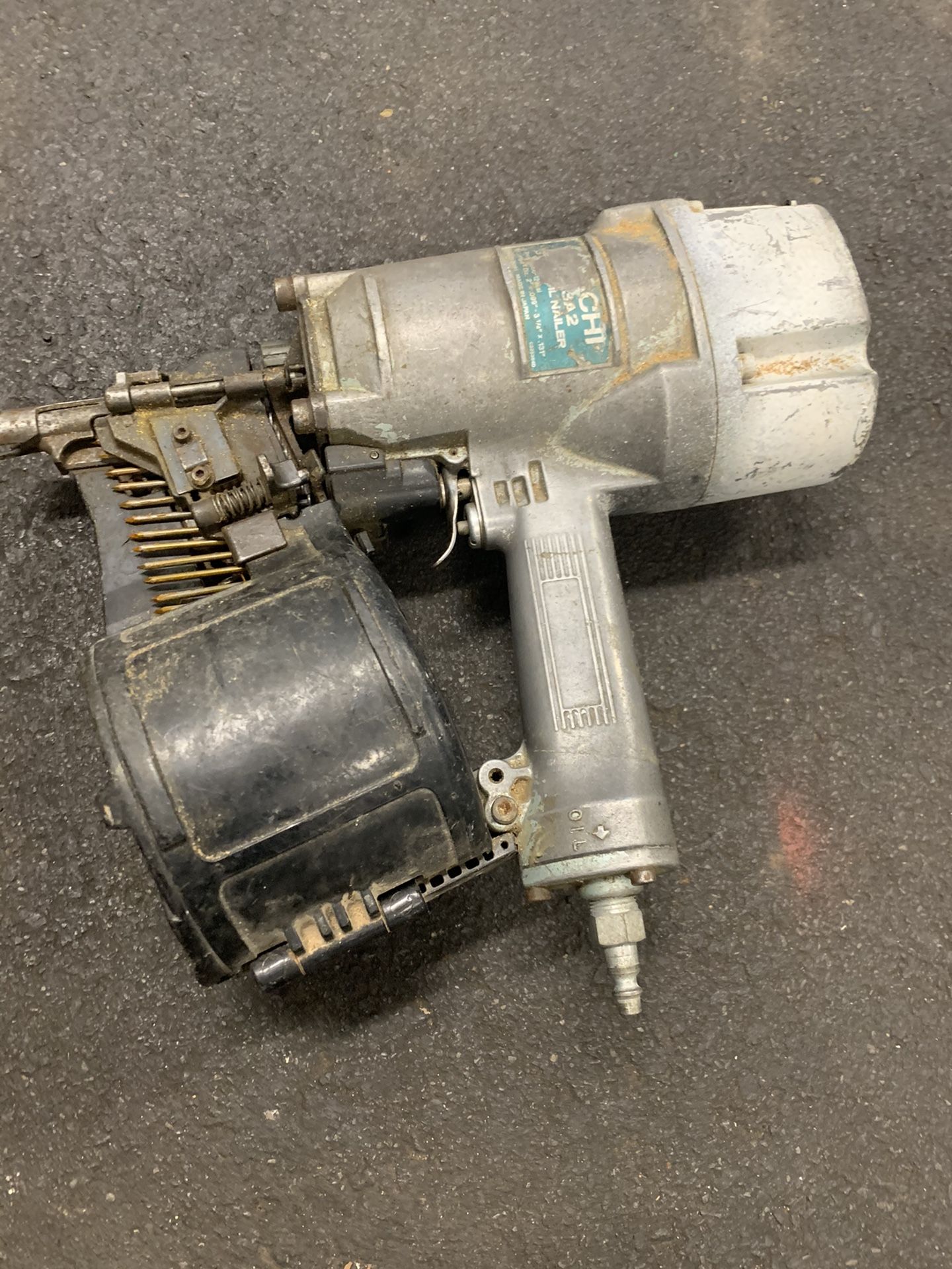 Hitachi air framen nail gun works good