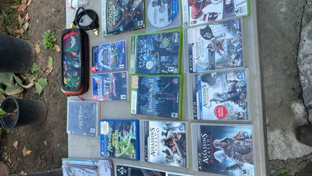 Weekend yardsale thru Sunday