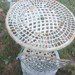 Wrought Iron (Vintage) Indoor/Outdoor Dinning Set 