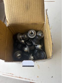 Lug nuts