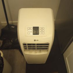 8000 BTU LG Portable Air Conditioner With Remote