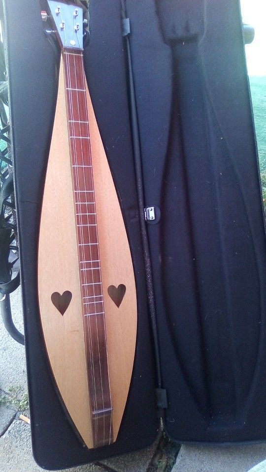 Appalachian Dulcimer String Instrument
