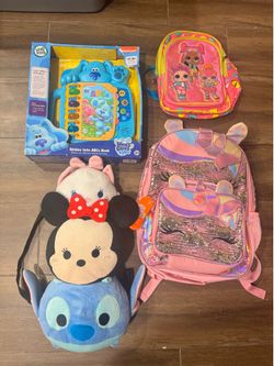 Mochilas Disney y libro electrónico
