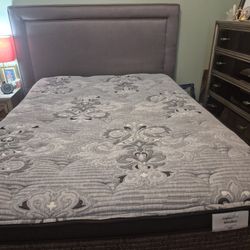 FULL MATRESS &  BOX SPRING 