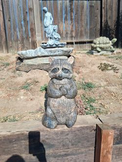 Cement Raccoon Statue For Garden Decoration