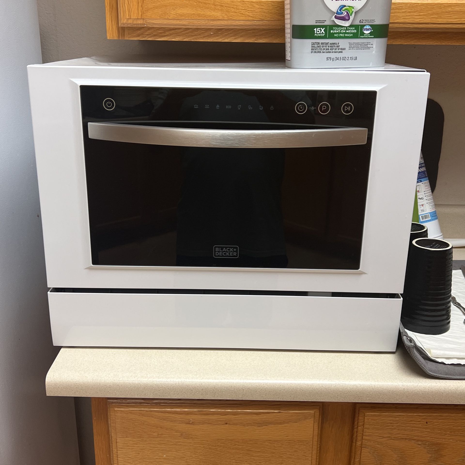 Black And Decker Portable Countertop Dishwasher for Sale in