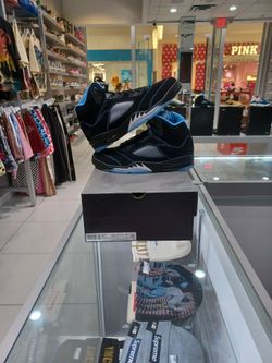 Jordan 5 Retro Black University Blue Size 11.5