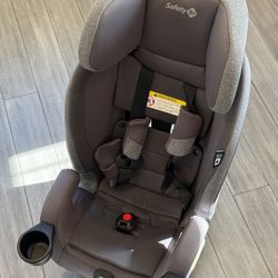 used once 📦 Safety 1st Convertible Car Seat with booster 💺 original $199