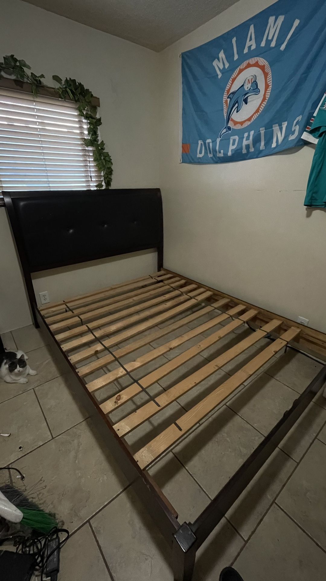 Queen Size Bed With Mattress
