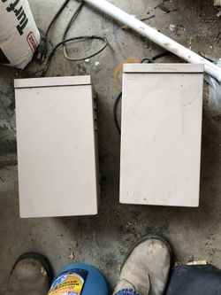 2 used light transformers