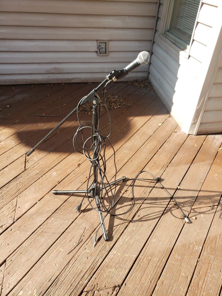 Shure Microphone And Stand