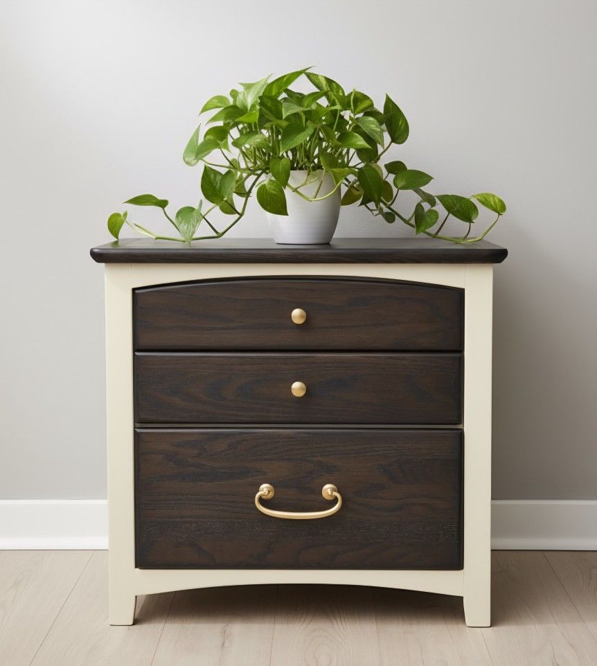 Classic night stand/End Table