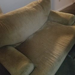 Two Couches for 200 the lowest I’ll take is $100