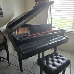 BALDWIN BABY GRAND 