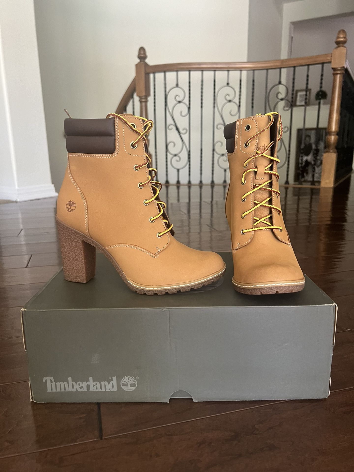Women Timberland Heeled Boots 
