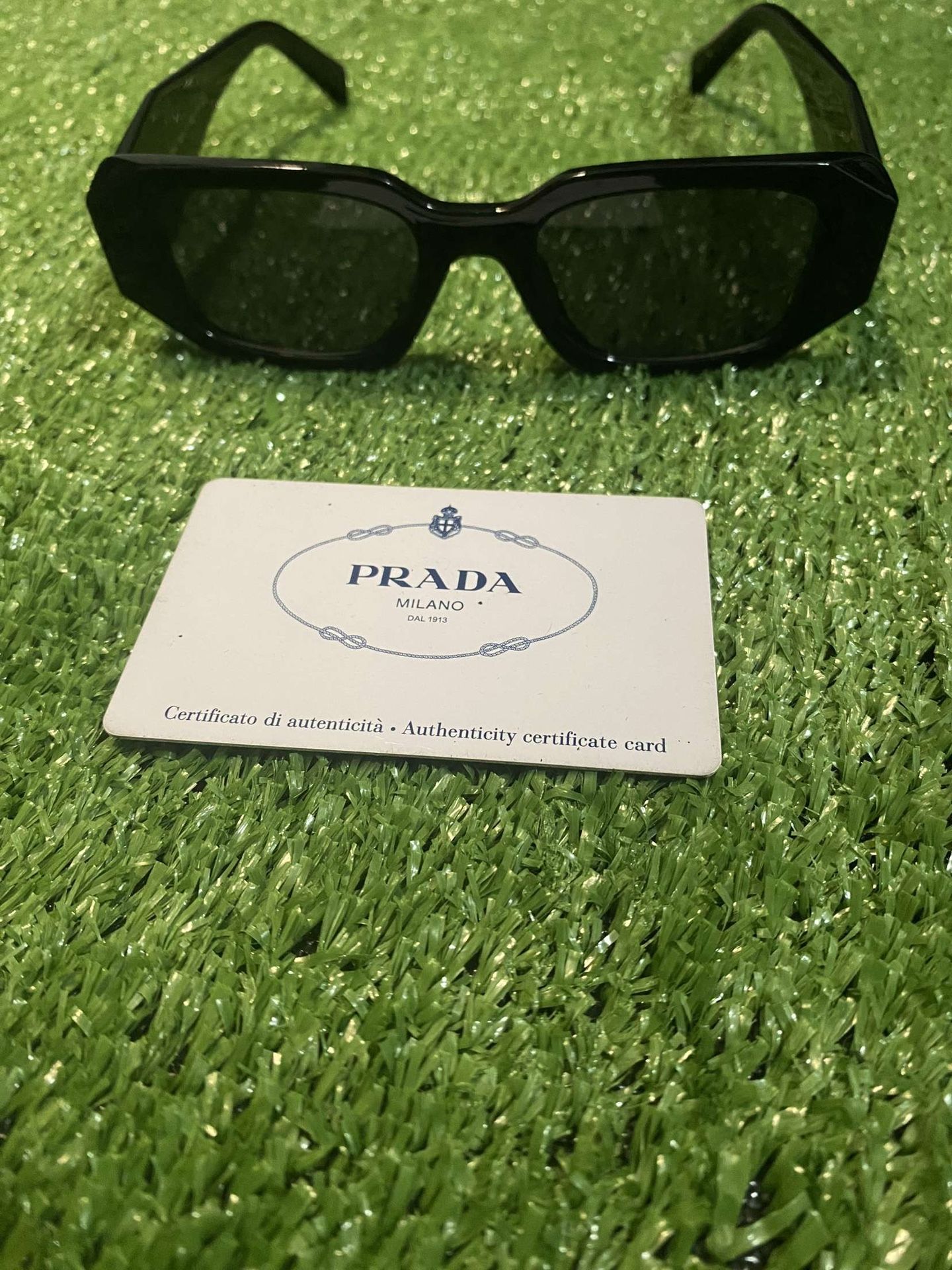 Prada PR 17WS SEND OFFERS