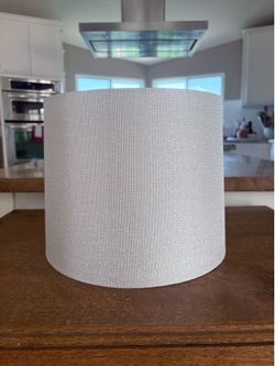 12” White Shimmer Drum Lampshade – Modern Linen Style (Excellent Condition)
