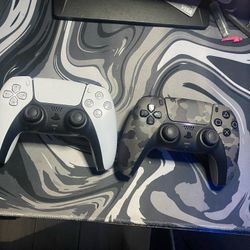 PS5 Controllers 