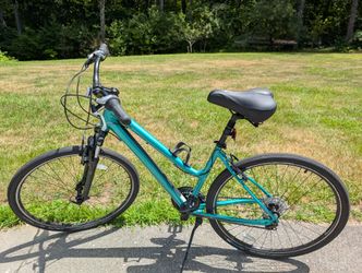 Cannondale Adventure 2 Bicycle 