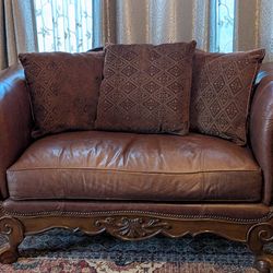 Leather/wood living room set