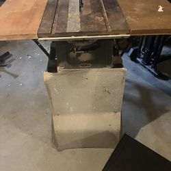 Antique table saw