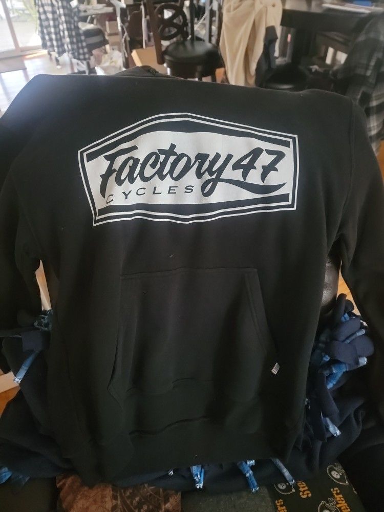 Hoodie.