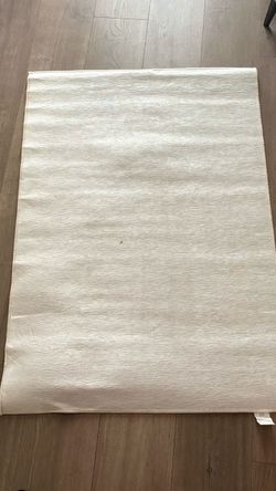Ivory White Textured Accent Rug – 30 × 45 inches