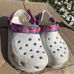Crocs - White With Rainbow Band 