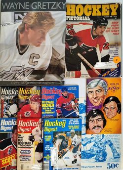 Hockey Collectibles Hockey Digest Lot of 7 LA Kings Wayne Gretzky Poster Book