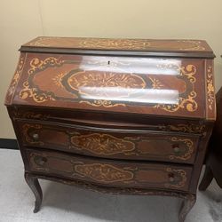 Antique Desk With Drawers