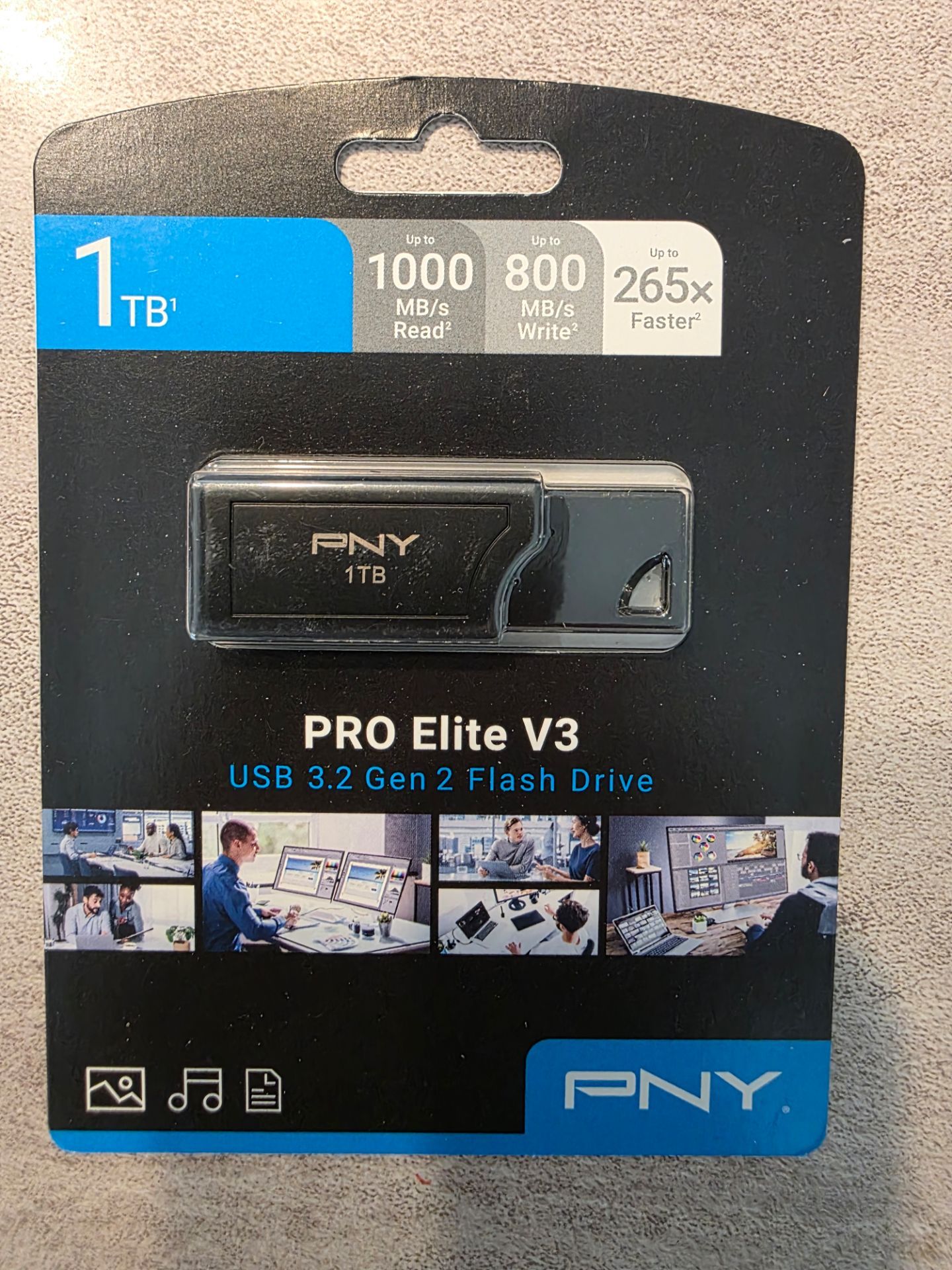 PNY Pro Elite V3 USB flash drive NEW in Package