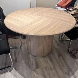 47” Round table